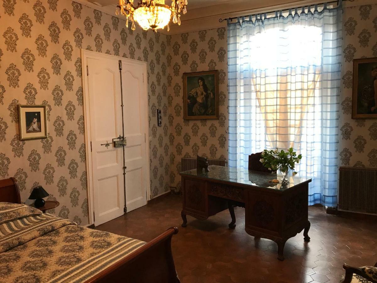 Chez Les Artistes Otel Servian Dış mekan fotoğraf
