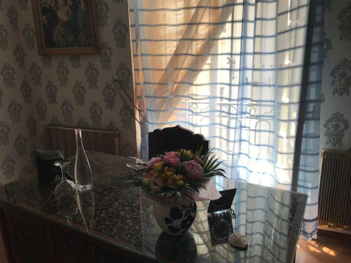 Chez Les Artistes Otel Servian Dış mekan fotoğraf