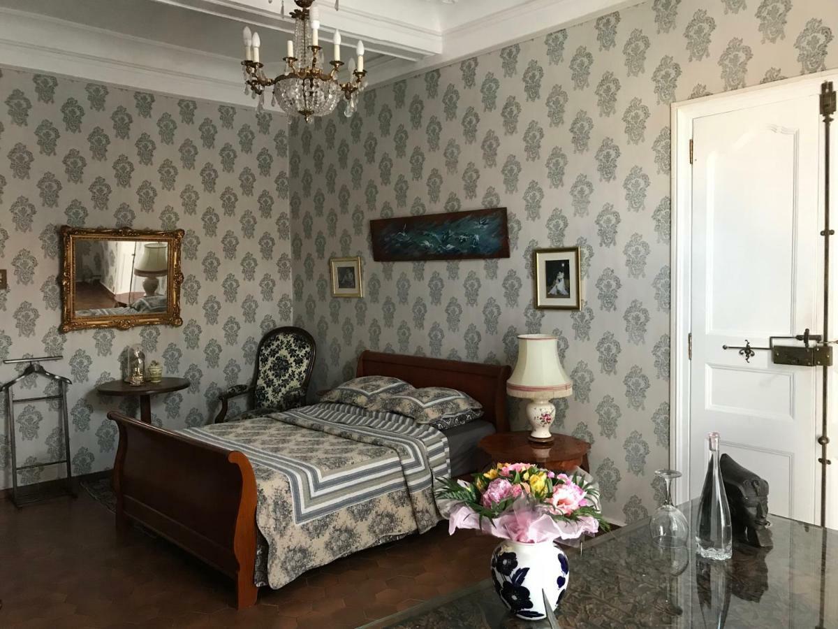 Chez Les Artistes Otel Servian Dış mekan fotoğraf